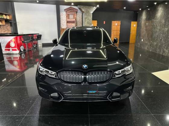 BMW 320i 2.0 16V TURBO FLEX SPORT GP AUTOMÁTICO BMW 320i 2.0 16V TURBO FLEX SPORT GP AUTOMÁTICO
